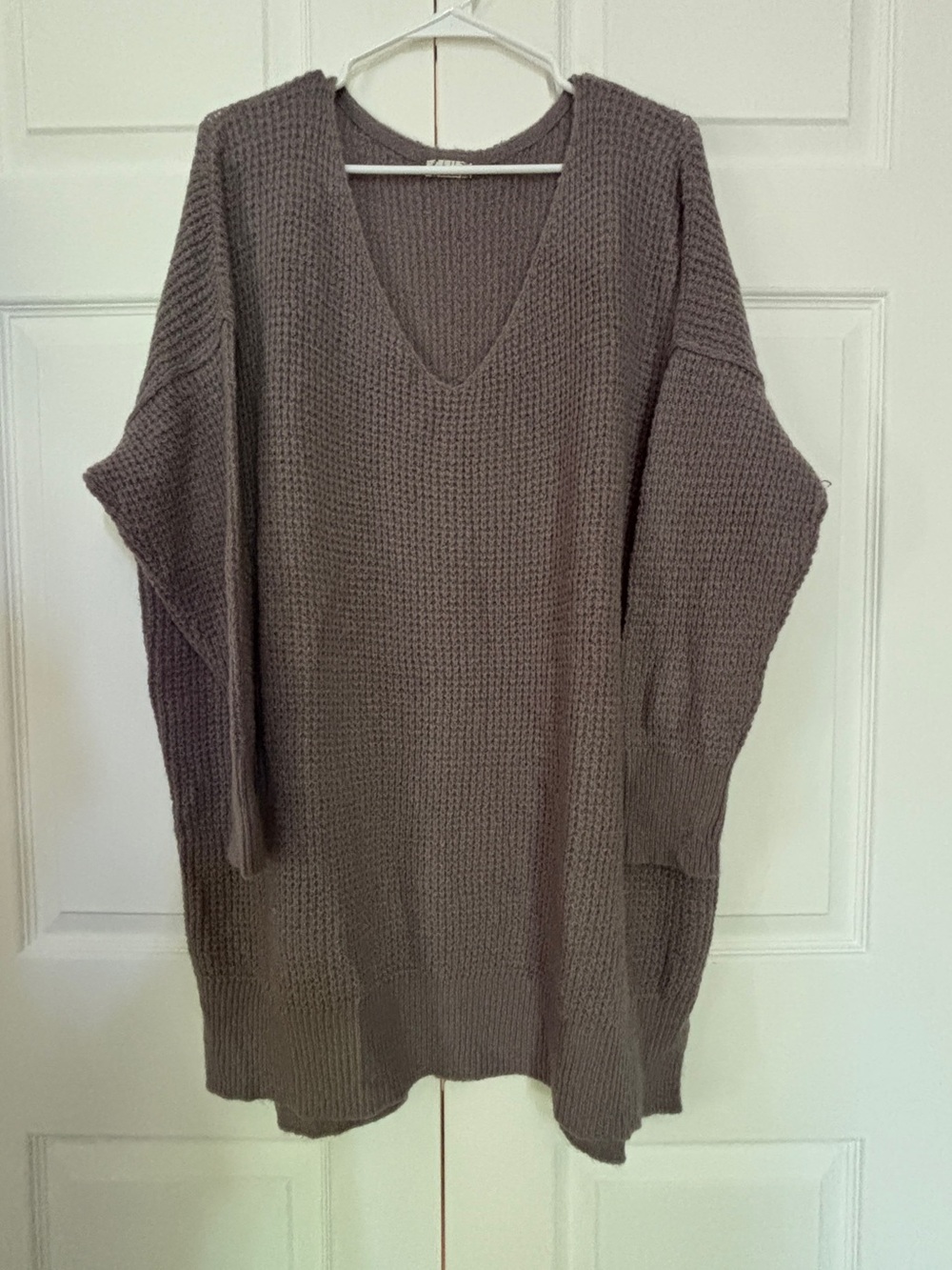 Free People Intimately Women’s XS/S Oversized V-Neck Tunic Sweater Gray